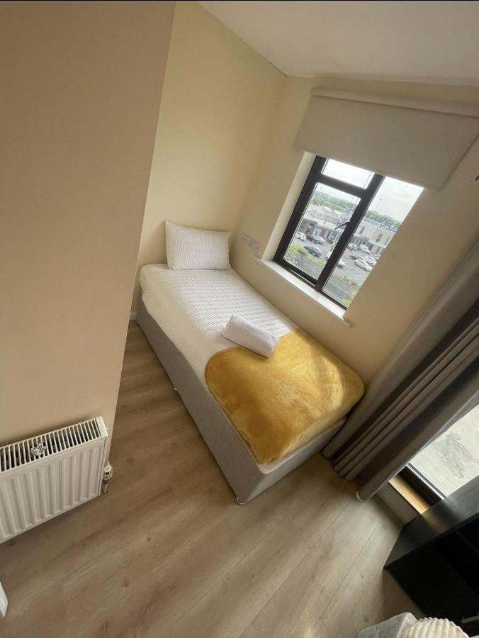 Modern City Centre House In Heart Of Galway City Exterior photo